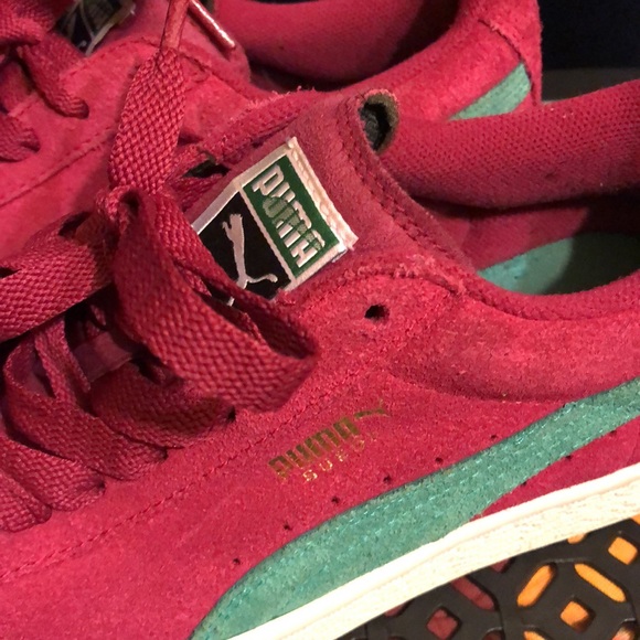 PUMA Women’s Shoe. Size US 7. Pink and Teal Color way with White Bottom. - Picture 4 of 6